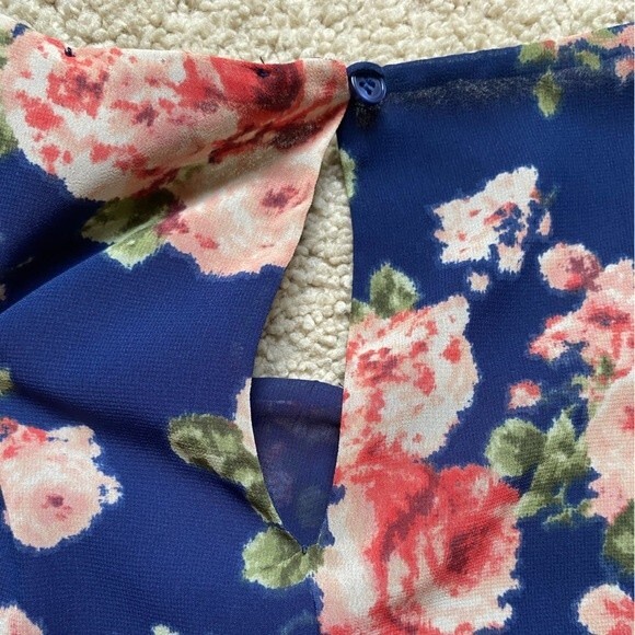 Forever 21 Floral Ruffle Shoulder Blouse - Picture 9 of 9